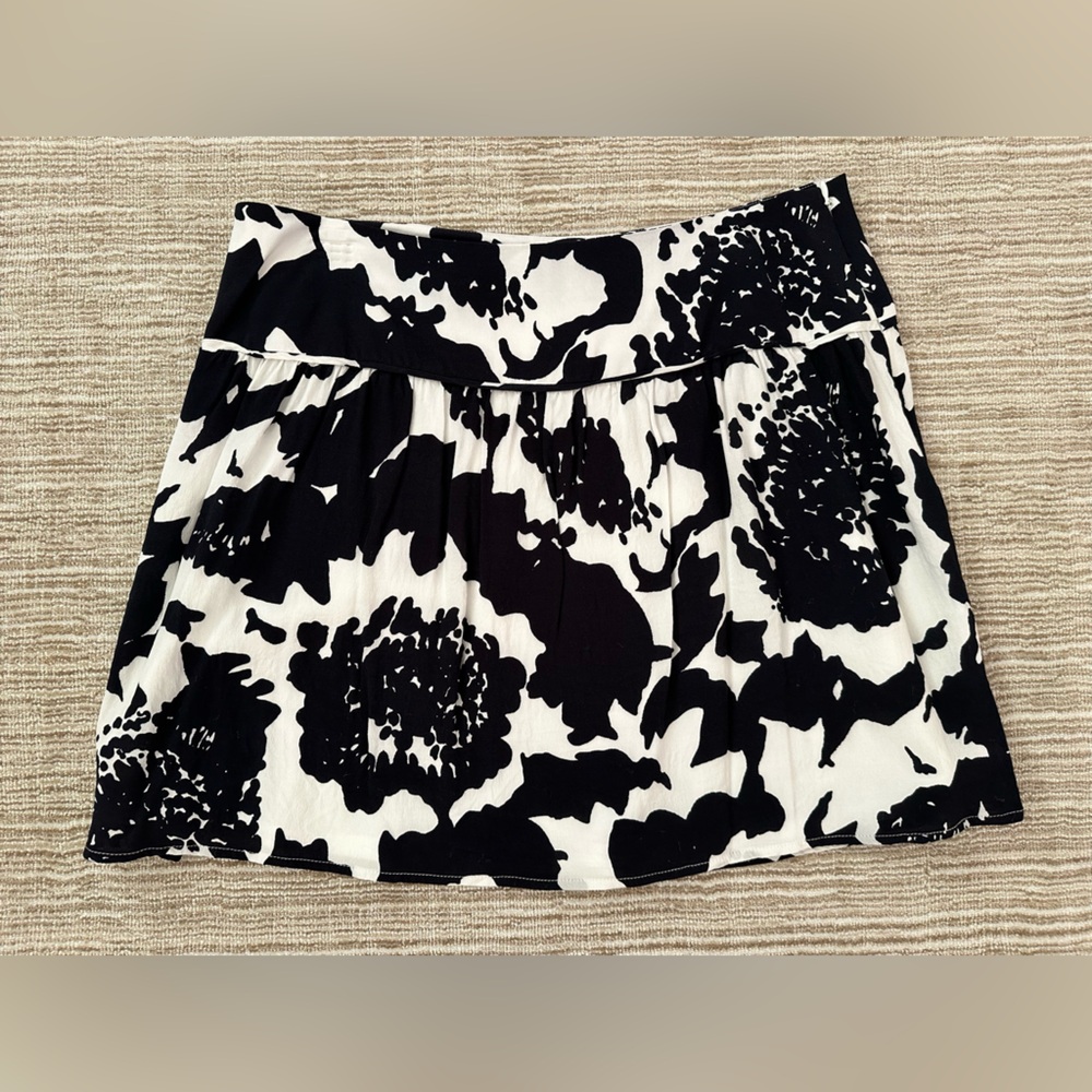 The Loft Black and White Floral Print Skirt